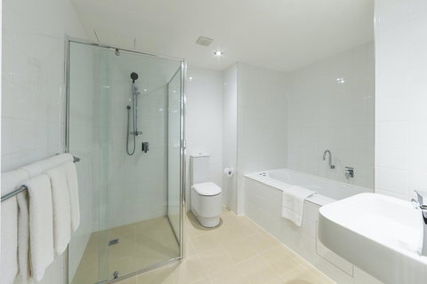Crowne Plaza Canberra, An IHG Hotel - Surfers Paradise Gold Coast 27