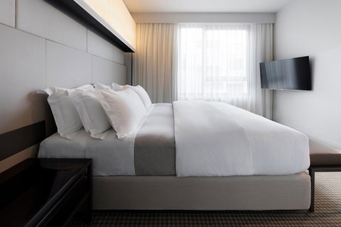 Hotel Realm - Surfers Paradise Gold Coast 11