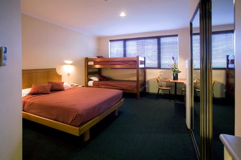 Madison Capital Executive Apartments - Surfers Paradise Gold Coast 1