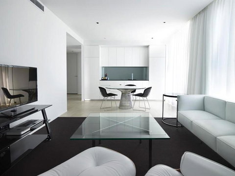 Burbury Hotel - Surfers Paradise Gold Coast 7