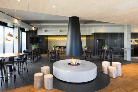 Burbury Hotel - Surfers Paradise Gold Coast 2