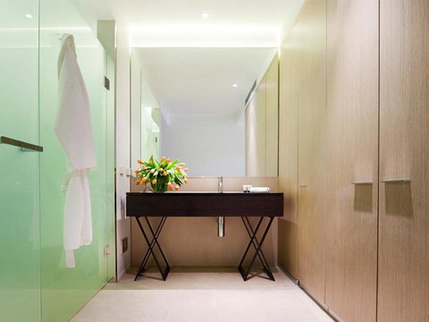 Burbury Hotel - Surfers Paradise Gold Coast 6