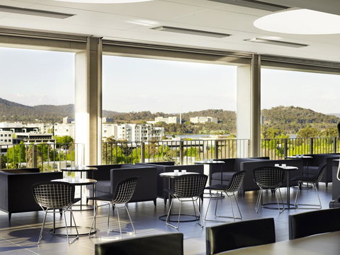 Burbury Hotel - Surfers Paradise Gold Coast 9