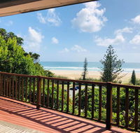 BOSCOBEL COTTAGE - MAGICAL BEACH  RIVER VIEWS - KINGSCLIFF - Surfers Paradise Gold Coast