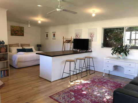 Bower On Becket - Couples Retreat - Surfers Paradise Gold Coast 2