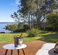 Braeside - waterfront fireplace - Surfers Paradise Gold Coast