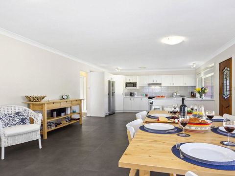 Braeside - Waterfront, Fireplace - Surfers Paradise Gold Coast 3