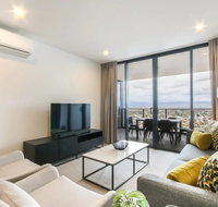 Brand New 2 Bedroom Unit With Amazing Hinterland Views - Surfers Paradise Gold Coast