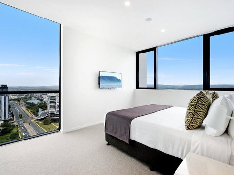 BRAND NEW Qube Broabeach Luxury 2 Bedroom - Surfers Paradise Gold Coast 2