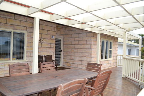 Bremer Riverfront Views To The Sea - Surfers Paradise Gold Coast 1