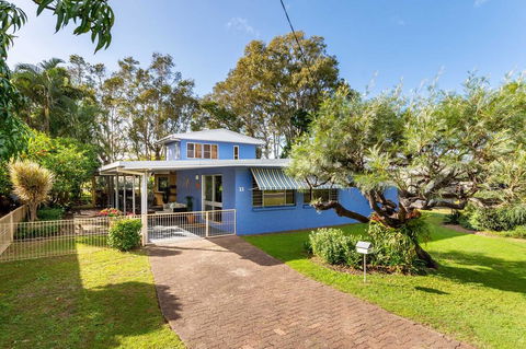 Bribie Beach House, Waterfront Directly Across The Road - Solander Esp, Banksia Beach - Surfers Paradise Gold Coast 0