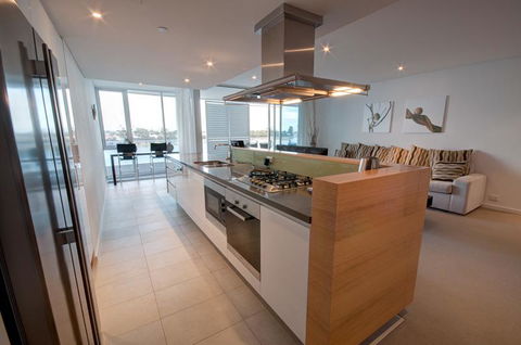Bridgepoint 502 - Surfers Paradise Gold Coast 1
