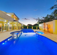 Bridgewings Lighthouse Beach - Surfers Paradise Gold Coast