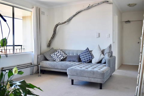 BRIGHT And Airy TOP FLOOR Apartment With FAB Views - Surfers Paradise Gold Coast 0