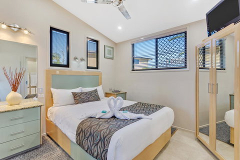 Brisbane Holiday Village - Surfers Paradise Gold Coast 2