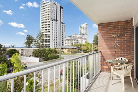 Britannia - Surfers Paradise Gold Coast 1