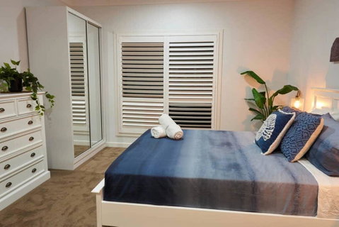 Broadbeach Waters Home With Private Pool - Surfers Paradise Gold Coast 1
