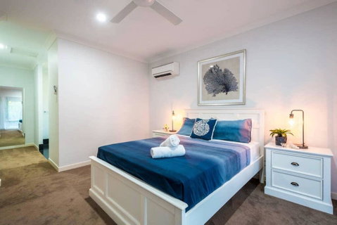 Broadbeach Waters Home With Private Pool - Surfers Paradise Gold Coast 3