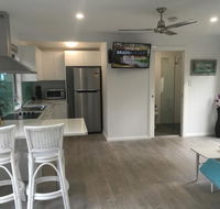 Brodie Beach Bungalow - Surfers Paradise Gold Coast