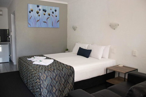 Bundaberg Spanish Motor Inn - Surfers Paradise Gold Coast 1