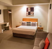 Burkes Hotel Motel - Surfers Paradise Gold Coast