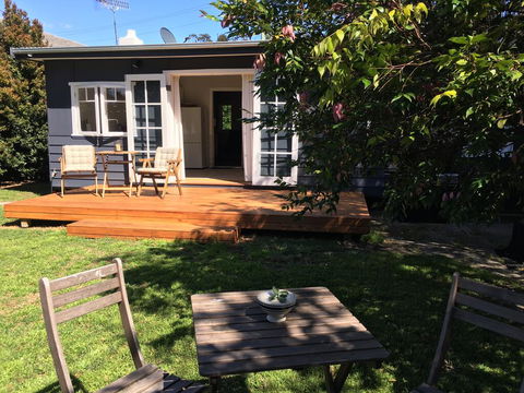 Burrill Lakeview Cottage - Surfers Paradise Gold Coast 0