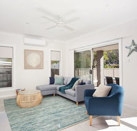 C A L M at beautiful Shoal Bay - Surfers Paradise Gold Coast