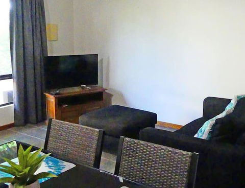 Cable Beach 1 Bed RESORT Apartment Private Wifi - Surfers Paradise Gold Coast 1
