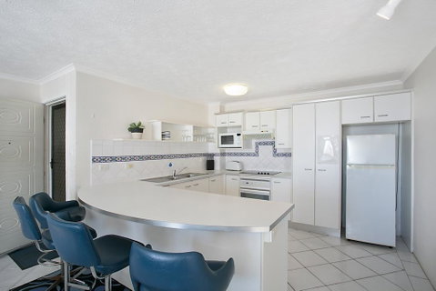 Camden House #11 - Surfers Paradise Gold Coast 2