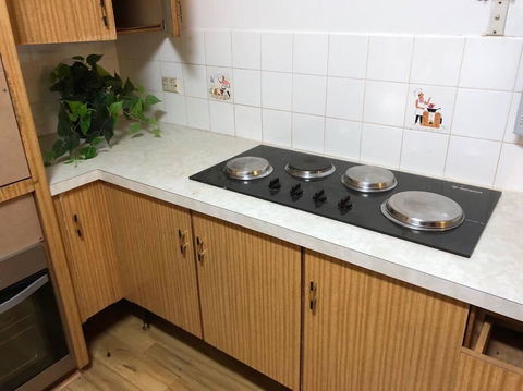 CAMPBELLTOWN HOLIDAY HOME 3 BED + FREE PARKING NCA039 - Surfers Paradise Gold Coast 1