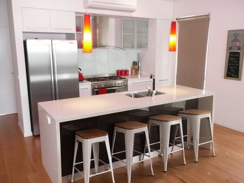 Captain's Cottage - Surfers Paradise Gold Coast 1