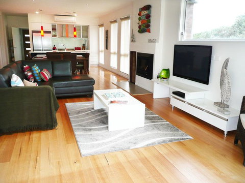 Captain's Cottage - Surfers Paradise Gold Coast 3