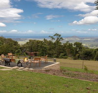 Captain's Lookout - elevated ocean views rural stay - Surfers Paradise Gold Coast