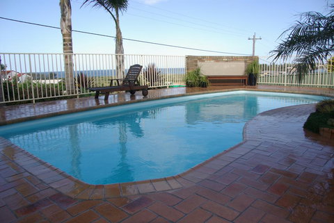 Captain's Quarters Bermagui - Surfers Paradise Gold Coast 3