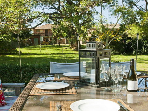 Casa Callala On King George - Well Appointed Home - Surfers Paradise Gold Coast 1