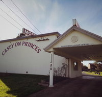 Casey on Princes Motel - Surfers Paradise Gold Coast