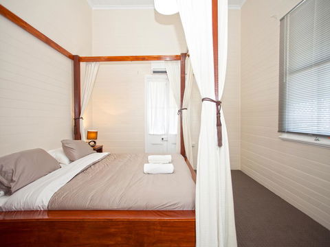 CBD Holiday Home - Surfers Paradise Gold Coast 2