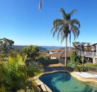 Central Coast Getaway 4B Family Holiday Home - Surfers Paradise Gold Coast