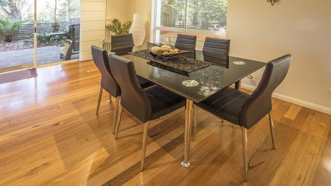 Championship Golf Course On Your Back Door - Surfers Paradise Gold Coast 0