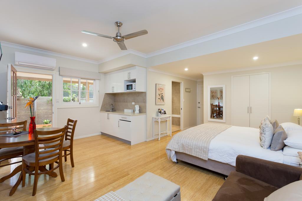 Chapel Hill QLD Surfers Paradise Gold Coast
