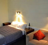 Charles Sturt Motor Inn - Surfers Paradise Gold Coast