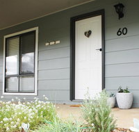 Charlottes Honor - River  Golf Cottage - Surfers Paradise Gold Coast