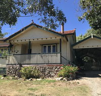 Cherry Blossom Cottage - Beechworth-Getaways - Surfers Paradise Gold Coast