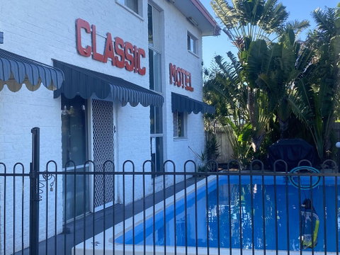 Classic Motel - Surfers Paradise Gold Coast 1