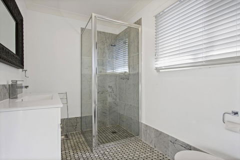 Clissold By Collers, MOLLYMOOK - Surfers Paradise Gold Coast 1