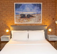 Coast Inn Motel - Surfers Paradise Gold Coast