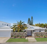 Coastal Elegance - Surfers Paradise Gold Coast