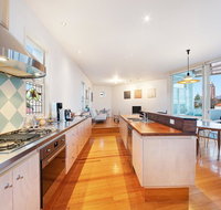 Coastal Penthouse at Coogee Beach - Surfers Paradise Gold Coast