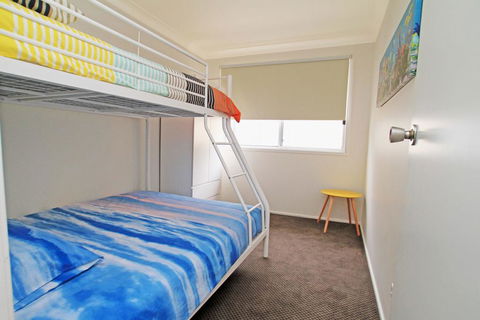Cockatoo House - Surfers Paradise Gold Coast 2