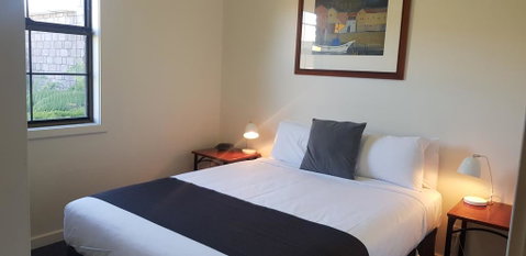 Comfort Hotel Olde Tudor - Surfers Paradise Gold Coast 2